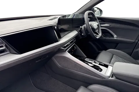 DK75UVT Audi Q5 SUV Edition 1 TDI quattro 204 PS S tronic Thumbnail #15