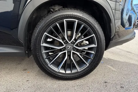 YB74HYP Lexus Nx 2.5 350h Takumi E-CVT FWD Euro 6 (s/s) 5dr Thumbnail #14