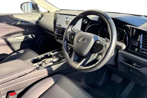 YB74HYP Lexus Nx 2.5 350h Takumi E-CVT FWD Euro 6 (s/s) 5dr Thumbnail #15