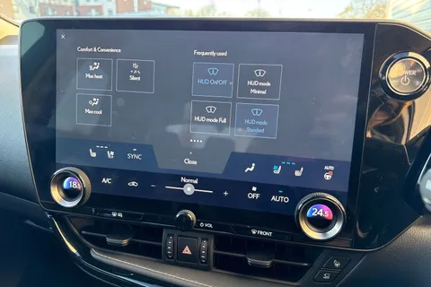 YB74HYP Lexus Nx 2.5 350h Takumi E-CVT FWD Euro 6 (s/s) 5dr Thumbnail #23