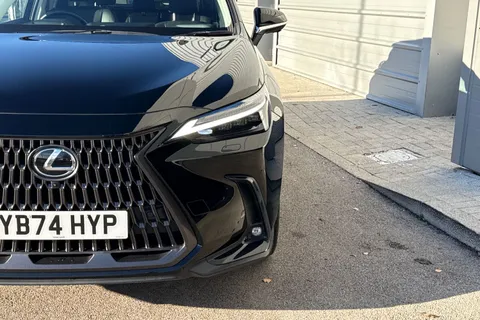 YB74HYP Lexus Nx 2.5 350h Takumi E-CVT FWD Euro 6 (s/s) 5dr Thumbnail #28