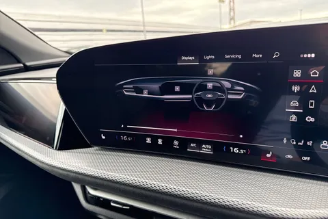 DK75UVT Audi Q5 SUV Edition 1 TDI quattro 204 PS S tronic Thumbnail #38