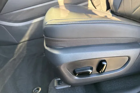 YB74HYP Lexus Nx 2.5 350h Takumi E-CVT FWD Euro 6 (s/s) 5dr Thumbnail #38