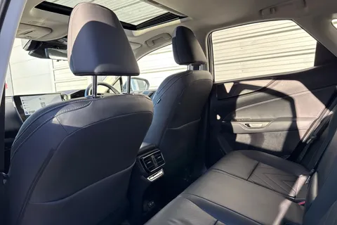 YB74HYP Lexus Nx 2.5 350h Takumi E-CVT FWD Euro 6 (s/s) 5dr Thumbnail #39