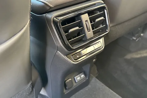 YB74HYP Lexus Nx 2.5 350h Takumi E-CVT FWD Euro 6 (s/s) 5dr Thumbnail #41