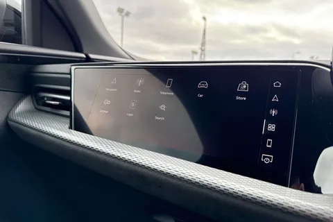 DK75UVT Audi Q5 SUV Edition 1 TDI quattro 204 PS S tronic Thumbnail #50