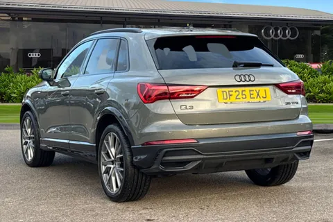 DF25EXJ Audi Q3 Black Edition 35 TFSI  150 PS 6-speed Thumbnail #3