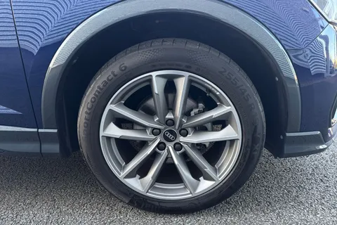 EG23ZXE Audi Q3 Black Edition 35 TFSI  150 PS S tronic Thumbnail #11