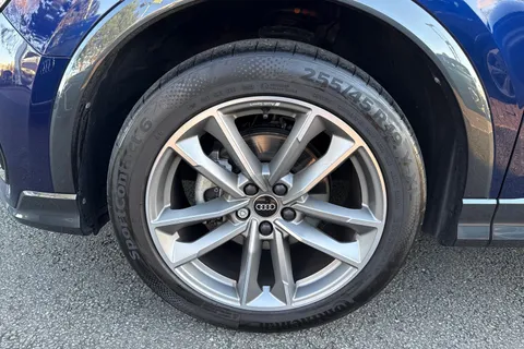 EG23ZXE Audi Q3 Black Edition 35 TFSI  150 PS S tronic Thumbnail #14