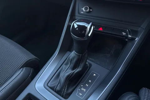 EG23ZXE Audi Q3 Black Edition 35 TFSI  150 PS S tronic Thumbnail #24