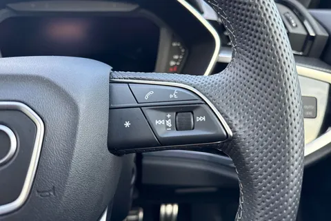DF25EXJ Audi Q3 Black Edition 35 TFSI  150 PS 6-speed Thumbnail #26