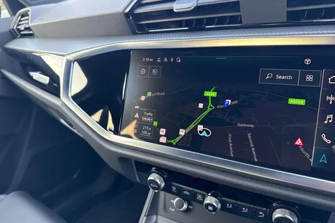 DF25EXJ Audi Q3 Black Edition 35 TFSI  150 PS 6-speed Thumbnail #38