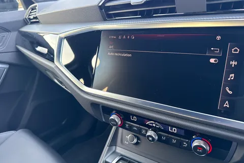 DF25EXJ Audi Q3 Black Edition 35 TFSI  150 PS 6-speed Thumbnail #42