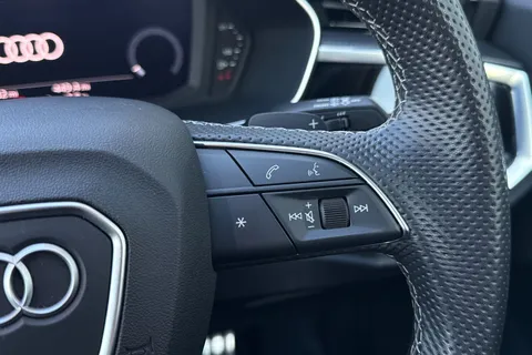 EG23ZXE Audi Q3 Black Edition 35 TFSI  150 PS S tronic Thumbnail #54