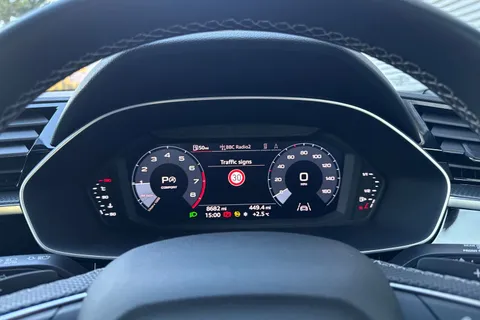 EG23ZXE Audi Q3 Black Edition 35 TFSI  150 PS S tronic Thumbnail #56