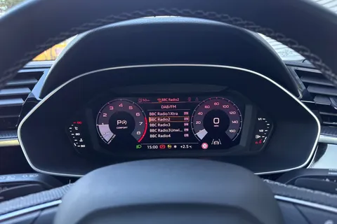 EG23ZXE Audi Q3 Black Edition 35 TFSI  150 PS S tronic Thumbnail #57