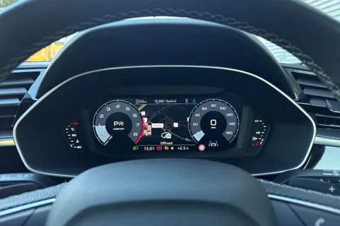 EG23ZXE Audi Q3 Black Edition 35 TFSI  150 PS S tronic Thumbnail #59