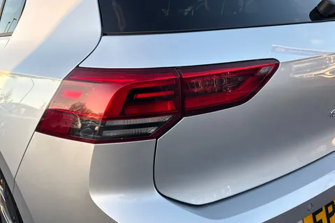 8 of 47 for VOLKSWAGEN GOLF 1.5 eTSI 150 R-Line 5dr DSG