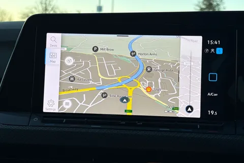 17 of 47 for VOLKSWAGEN GOLF 1.5 eTSI 150 R-Line 5dr DSG