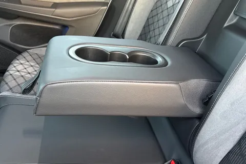 29 of 47 for VOLKSWAGEN GOLF 1.5 eTSI 150 R-Line 5dr DSG