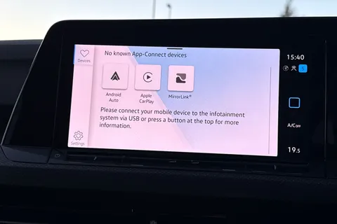 39 of 47 for VOLKSWAGEN GOLF 1.5 eTSI 150 R-Line 5dr DSG