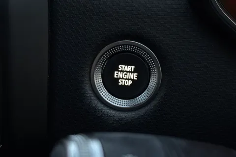 YX21OXD Renault Clio 1.0 TCe Iconic Euro 6 (s/s) 5dr Thumbnail #42