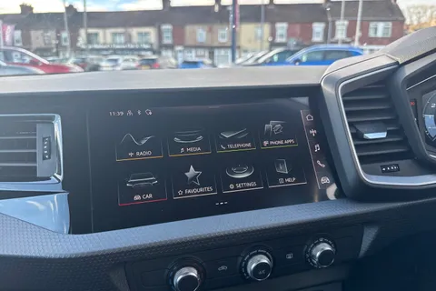 WJ24HXF Audi A1 1.0 TFSI 25 Sport Sportback Euro 6 (s/s) 5dr Thumbnail #13