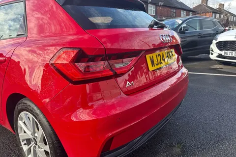 WJ24HXF Audi A1 1.0 TFSI 25 Sport Sportback Euro 6 (s/s) 5dr Thumbnail #17