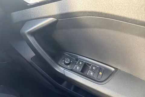 WJ24HXF Audi A1 1.0 TFSI 25 Sport Sportback Euro 6 (s/s) 5dr Thumbnail #19