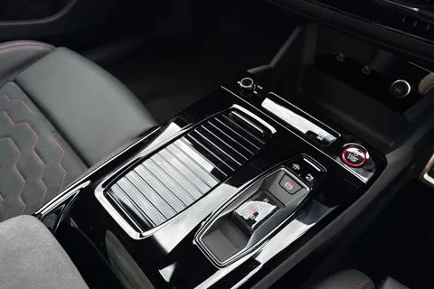 PY25KCF Audi A6 E-Tron Sportback Sportback Edition 1 e-tron performance  270,00 kW Thumbnail #23