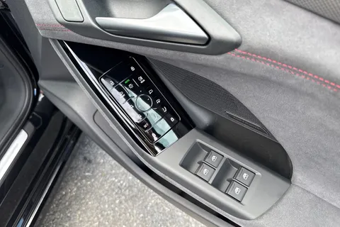 PY25KCF Audi A6 E-Tron Sportback Sportback Edition 1 e-tron performance  270,00 kW Thumbnail #47