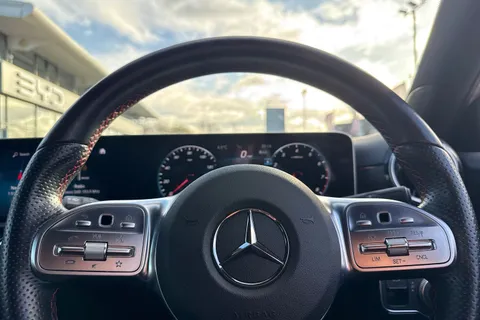 YP20VNA Mercedes-Benz A Class 1.3 A180 AMG Line (Executive) 7G-DCT Euro 6 (s/s) 5dr Thumbnail #29