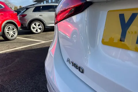 YP20VNA Mercedes-Benz A Class 1.3 A180 AMG Line (Executive) 7G-DCT Euro 6 (s/s) 5dr Thumbnail #41