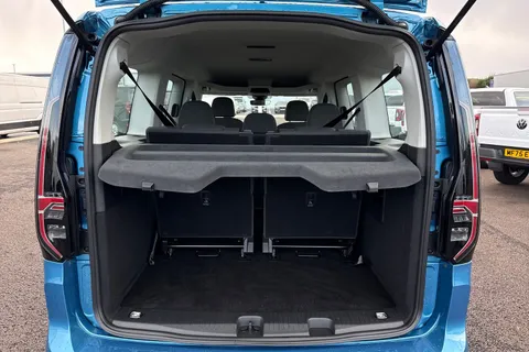 MF25JZP Volkswagen Caddy Maxi 2.0 TDI 122 Life 5dr DSG Thumbnail #11