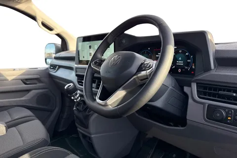 MF75FJD Volkswagen Transporter 2.0 TDI 110 Commerce Pro Van Thumbnail #8