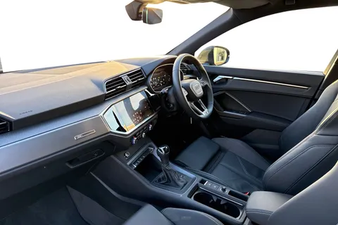 PN74KBX Audi Q3 S line 35 TFSI  150 PS S tronic Thumbnail #10