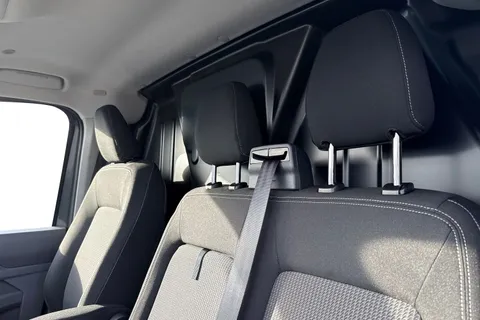 MF75FJD Volkswagen Transporter 2.0 TDI 110 Commerce Pro Van Thumbnail #11