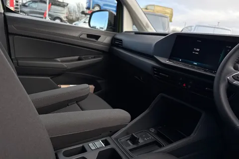 MF75FHY Volkswagen Caddy Commerce PRO 150PS 1.5 eHybrid DSG Thumbnail #15