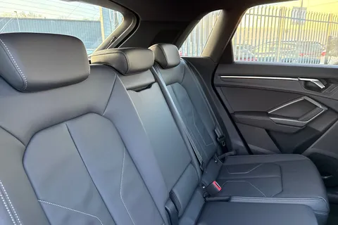 PN74KBX Audi Q3 S line 35 TFSI  150 PS S tronic Thumbnail #15