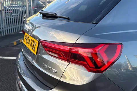 PN74KBX Audi Q3 S line 35 TFSI  150 PS S tronic Thumbnail #17