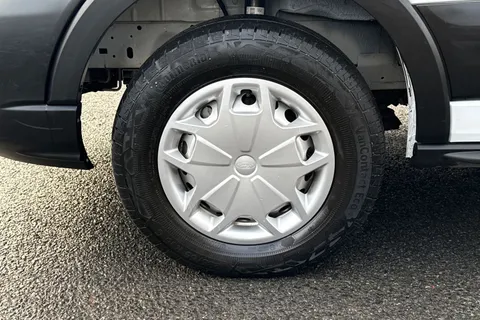 HK24UDL Ford E-Transit LWB 135kW 68kWh H2 Leader Van Auto Thumbnail #22