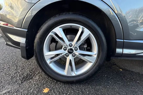 PN74KBX Audi Q3 S line 35 TFSI  150 PS S tronic Thumbnail #25