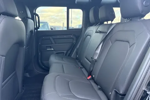  Land Rover Defender 110 3.0 D250 MHEV X-Dynamic SE Auto 4WD Euro 6 (s/s) 5dr Thumbnail #14