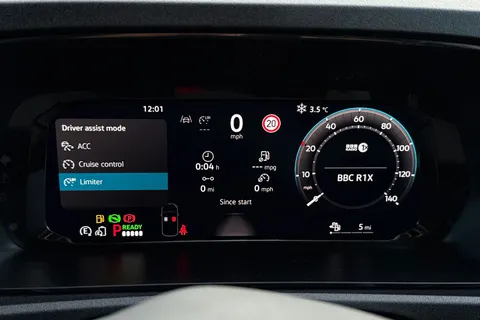 MF75FHY Volkswagen Caddy Commerce PRO 150PS 1.5 eHybrid DSG Thumbnail #35