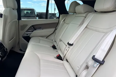Land Rover Range Rover 3.0 D300 MHEV HSE Auto 4WD Euro 6 (s/s) 5dr Thumbnail #14