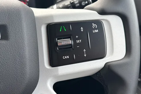  Land Rover Defender 110 3.0 D250 MHEV X-Dynamic SE Auto 4WD Euro 6 (s/s) 5dr Thumbnail #19
