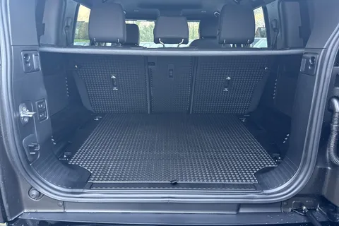  Land Rover Defender 110 3.0 D250 MHEV X-Dynamic SE Auto 4WD Euro 6 (s/s) 5dr Thumbnail #25