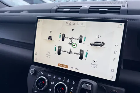  Land Rover Defender 110 3.0 D250 MHEV X-Dynamic SE Auto 4WD Euro 6 (s/s) 5dr Thumbnail #37
