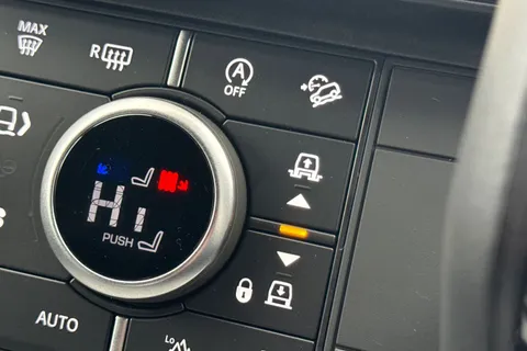  Land Rover Defender 110 3.0 D250 MHEV X-Dynamic SE Auto 4WD Euro 6 (s/s) 5dr Thumbnail #44