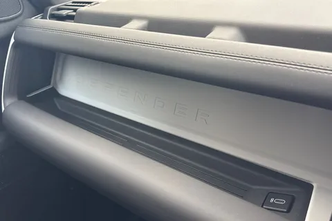  Land Rover Defender 110 3.0 D250 MHEV X-Dynamic SE Auto 4WD Euro 6 (s/s) 5dr Thumbnail #51